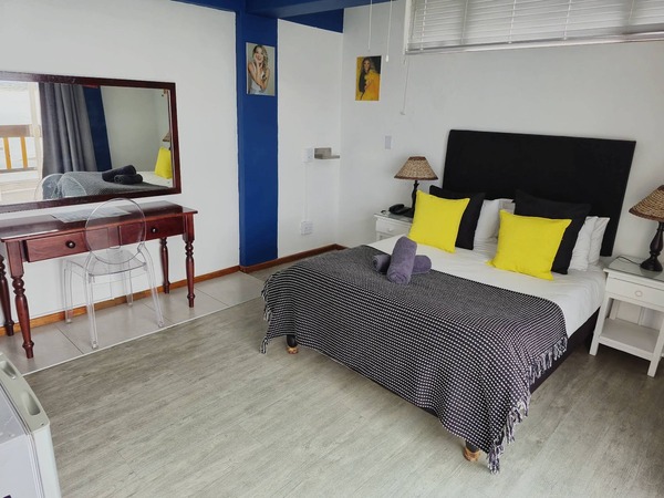Hoedjiesbaai Hotel