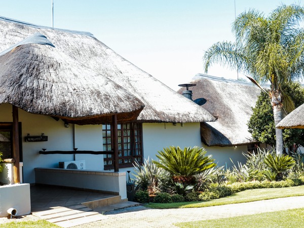Phahama Lodge