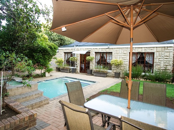 Shumba Lodge